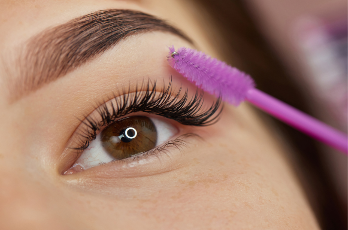 Eyelash Extension Chart: Curl, Diameter & Lengths Explained