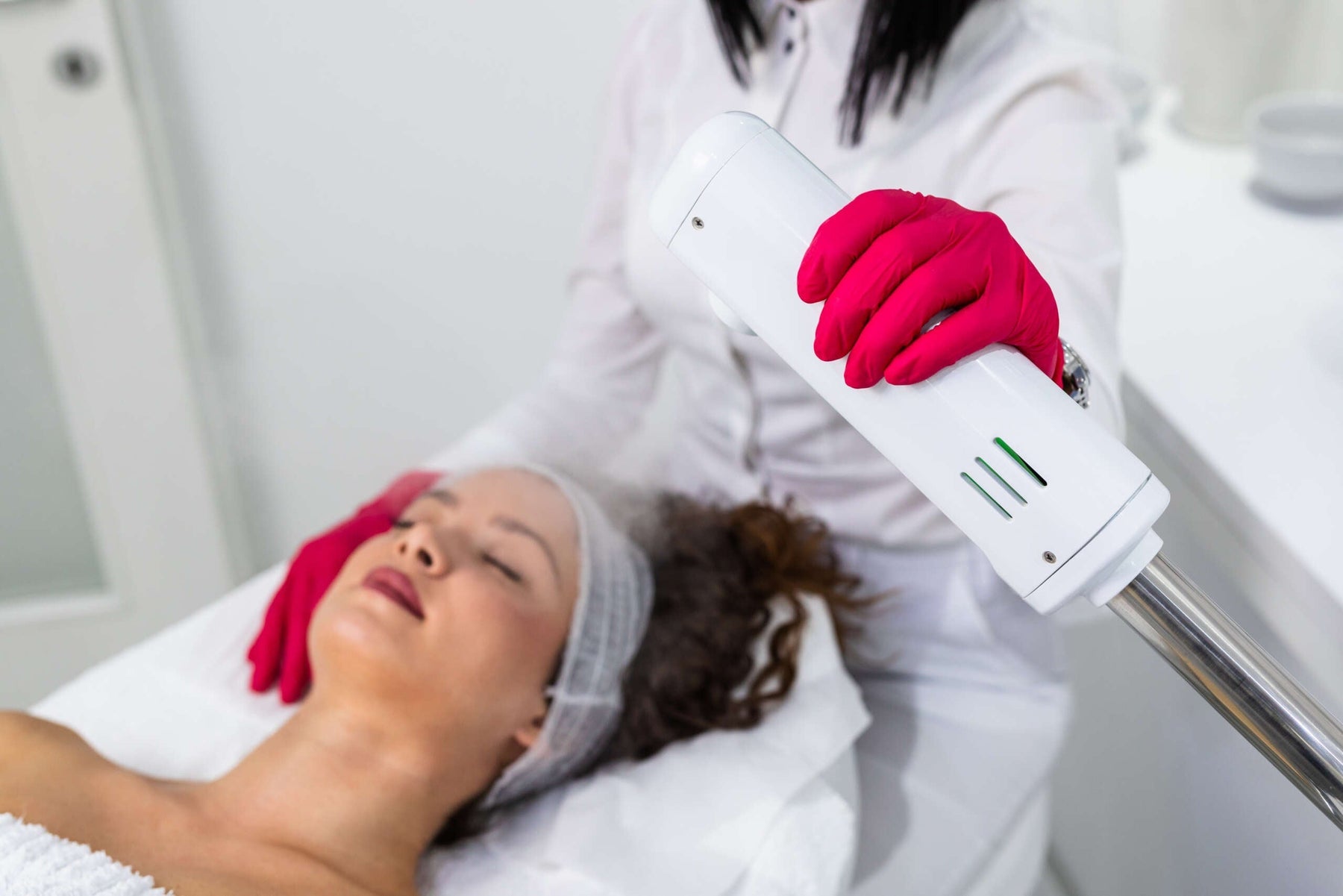 Professional Facial Steamer Buying Guide for Salon or Spa - SalonServe Hair & Beauty Supplies Ltd