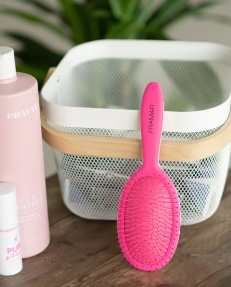 Pinky swear detangle brush 3