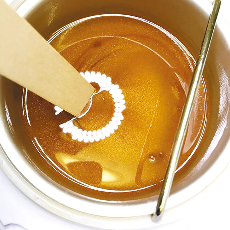 Gold-wax-in-pot