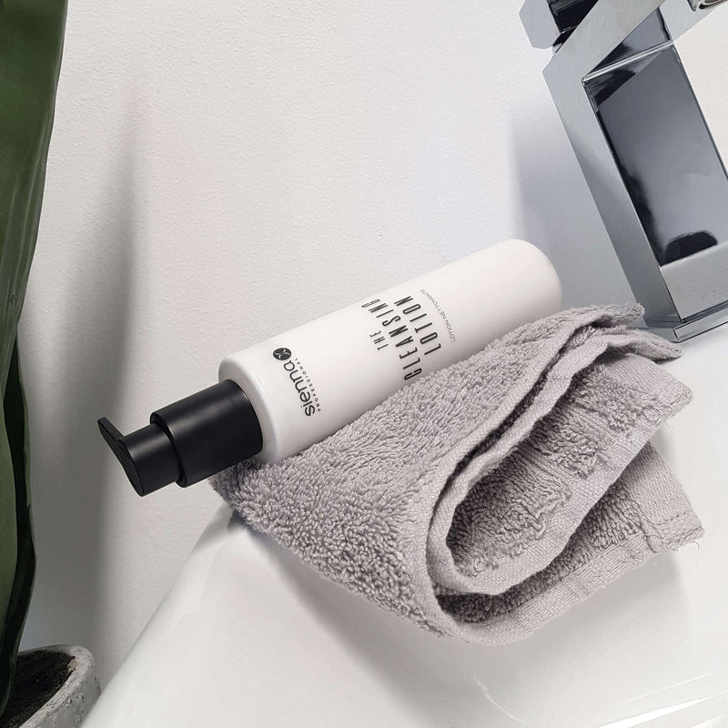 The Cleansing Lotion_Flannel